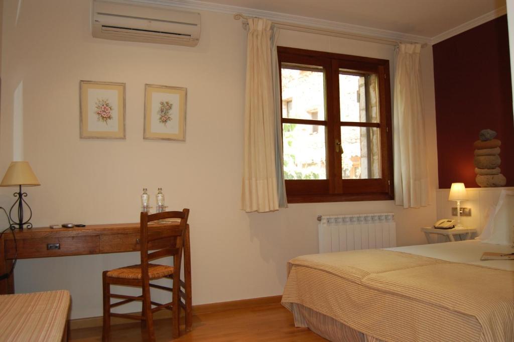 Hotel Siuranella Siurana  Quarto foto