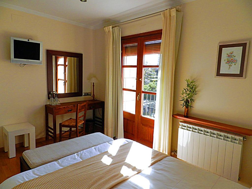 Hotel Siuranella Siurana  Quarto foto